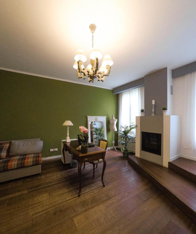 Il Bianconiglio R&B Bed & Breakfast Carraie Luaran gambar